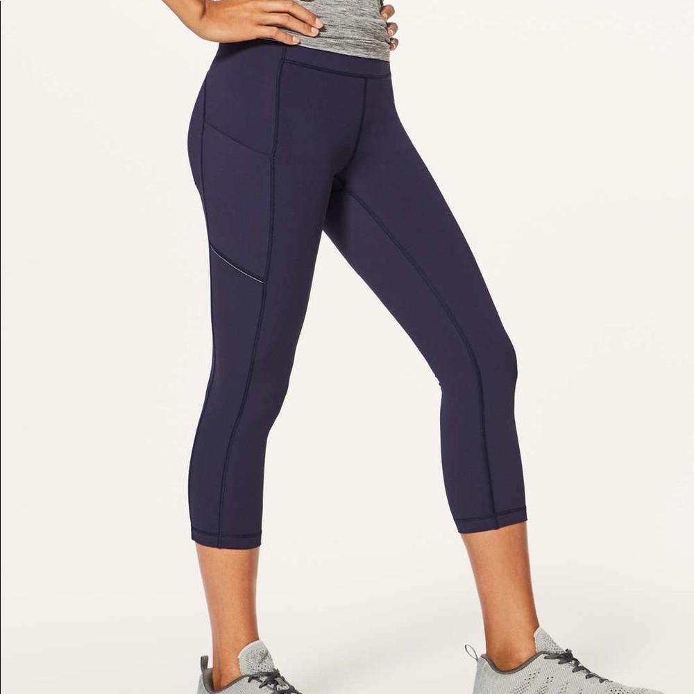 Lululemon Speed up Crop 21” - Navy